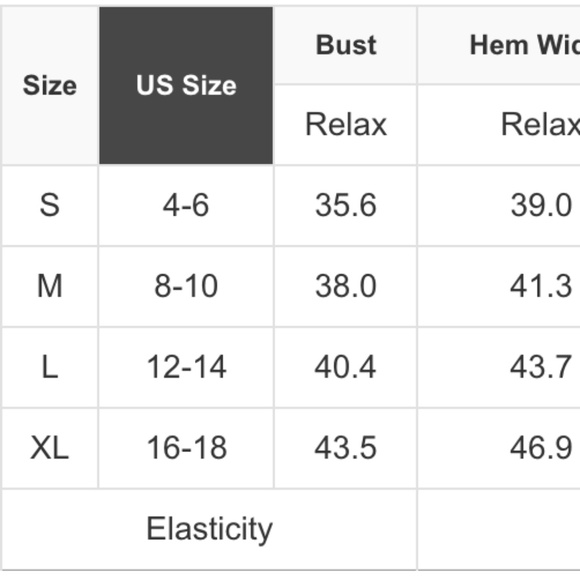 Scarlet Flower Textured Short Sleeve Top - Picture 3 of 3